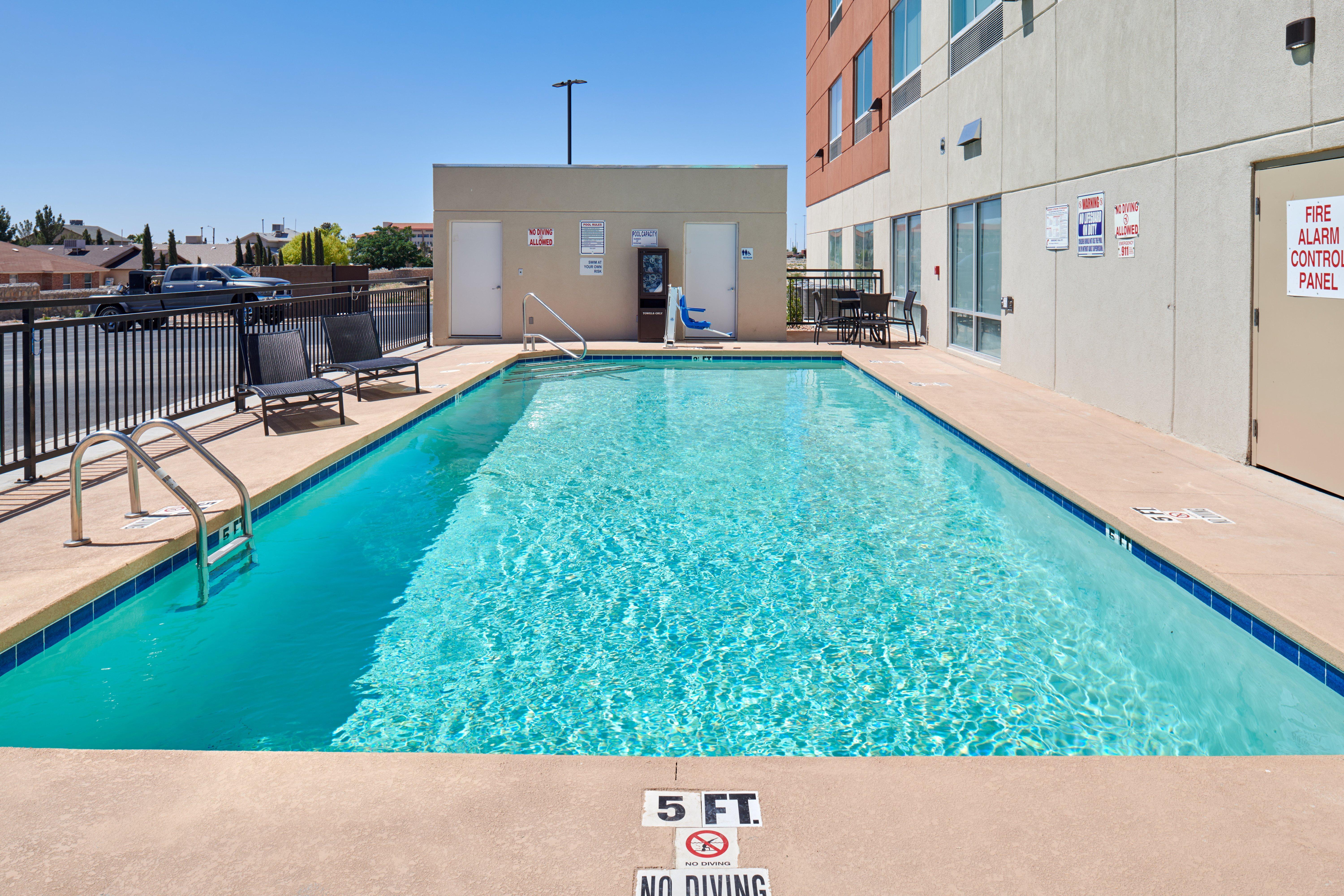 Holiday Inn Express & Suites El Paso East-Loop 375 By Ihg Ngoại thất bức ảnh