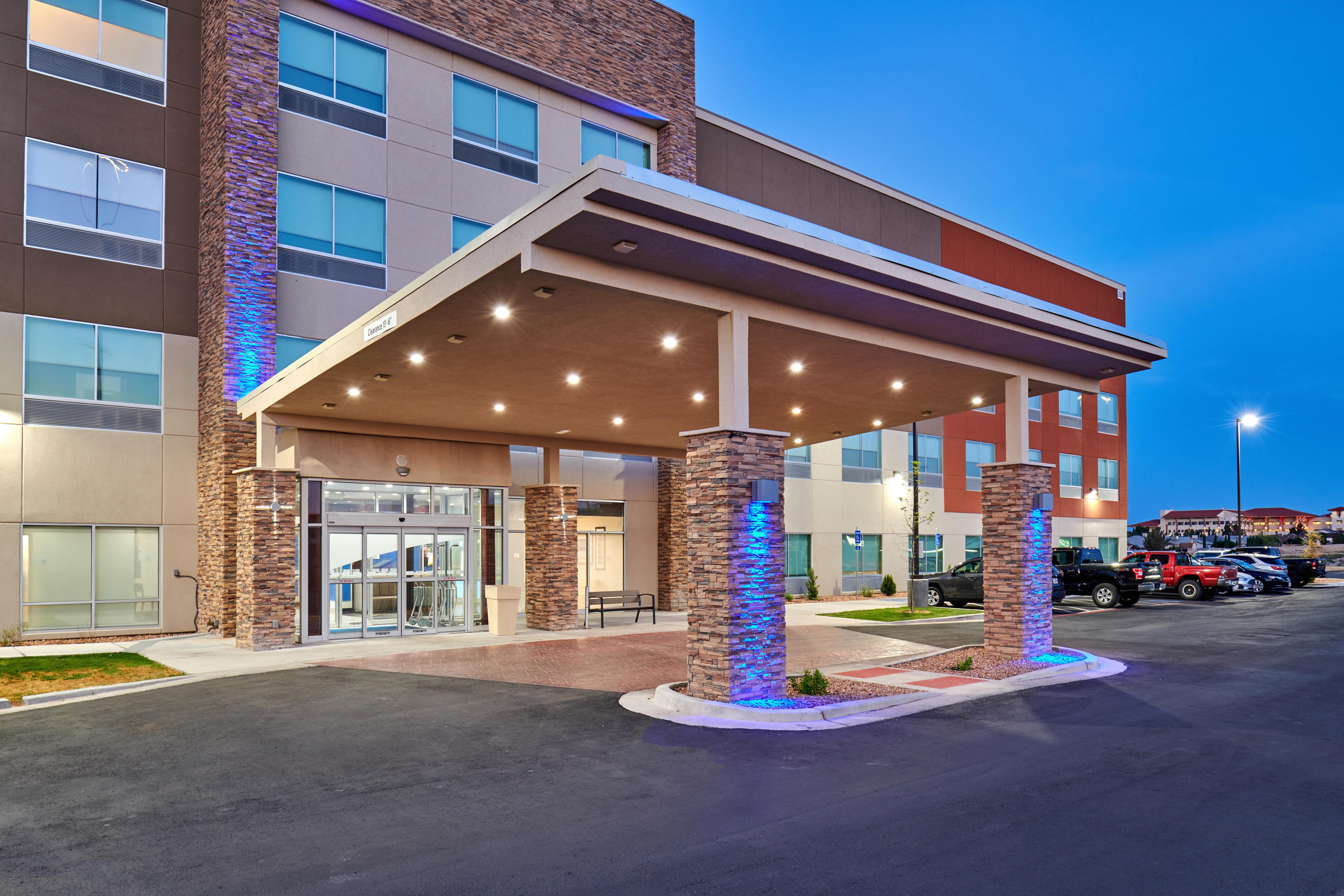 Holiday Inn Express & Suites El Paso East-Loop 375 By Ihg Ngoại thất bức ảnh