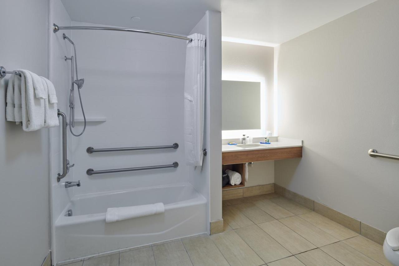 Holiday Inn Express & Suites El Paso East-Loop 375 By Ihg Ngoại thất bức ảnh